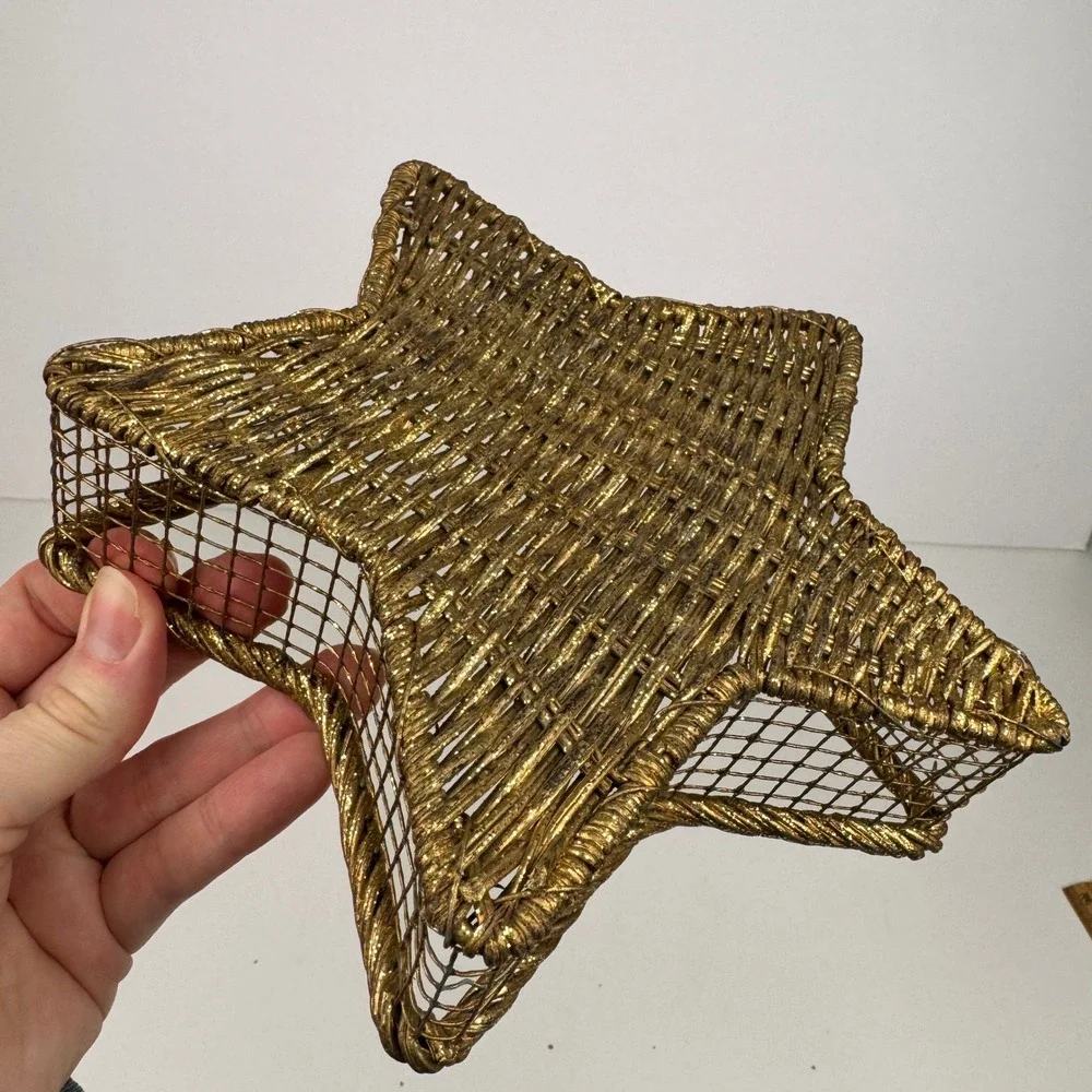 Vtg Gold Glitter 8 inches Wicker Metal Star Shaped Tabletop Basket Small Shimmer